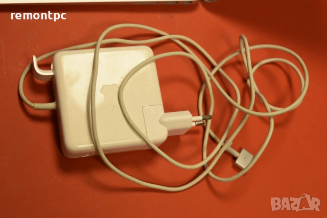 Macbook Air 2015 8 GB 256 SSD A1465, снимка 5 - Лаптопи за работа - 53282128