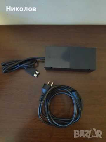 Продавам оригинален адаптер за конзола XBOX One