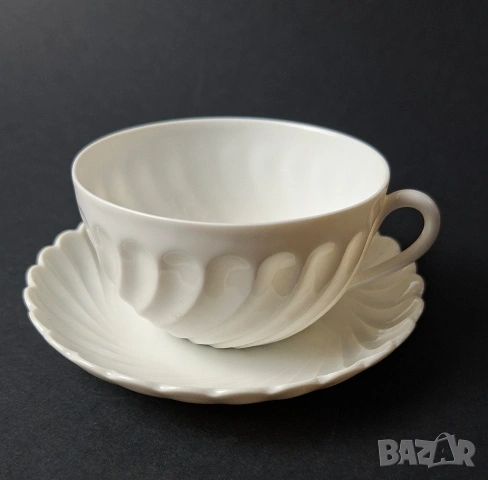 Две порцеланови чаши за кафе с подложни чинии - Nymphenburg, снимка 2 - Чаши - 53726224
