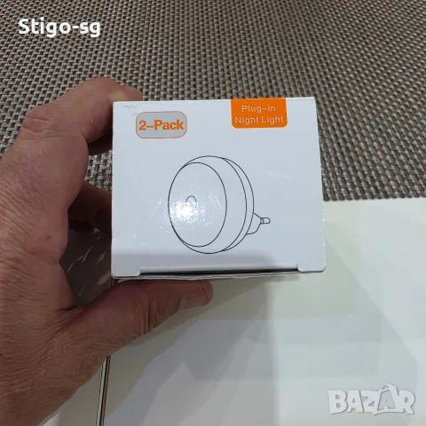 Комплект 2 бр. LED Нощни лампи за контакт със сензор ден/нощ – Автоматични