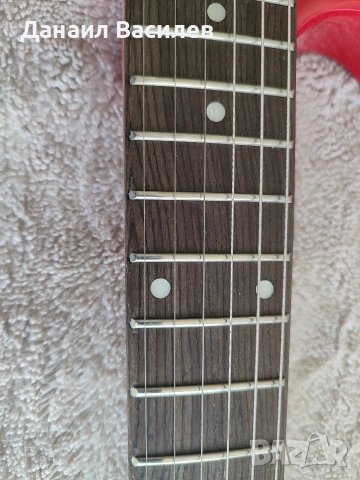 Продавам електрическа китара – Strat стил, снимка 4 - Китари - 53750107