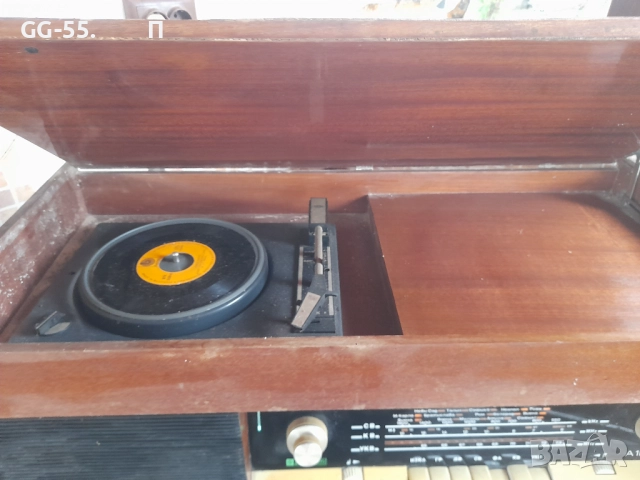 Радио грамофон Респром, снимка 2 - Антикварни и старинни предмети - 52127022