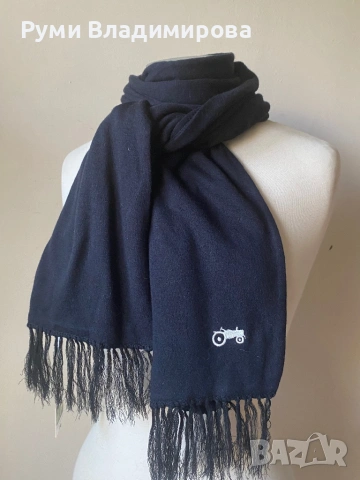 Мъжки, черен шал от 100 % вълна, с етикет, снимка 2 - Шалове - 43879663