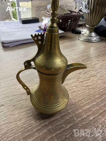 Винтидж месингово джезве Далах - арабска кана за кафе, ориенталска, гравирано, снимка 2 - Антикварни и старинни предмети - 56056730