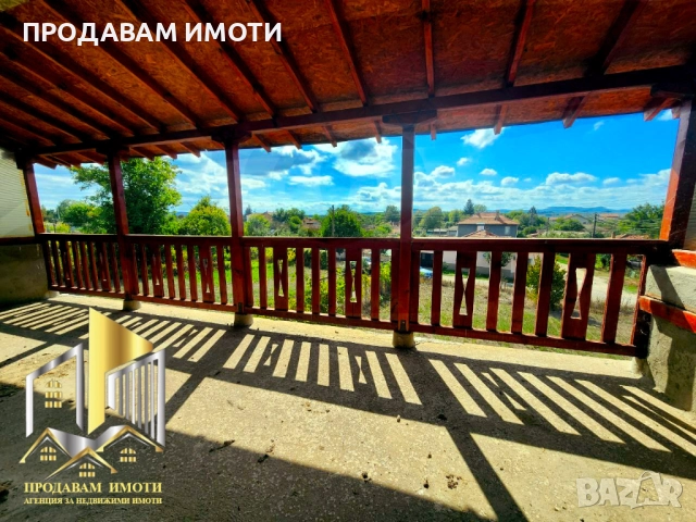 Продавам къща с два парцела, снимка 15 - Къщи - 51895155