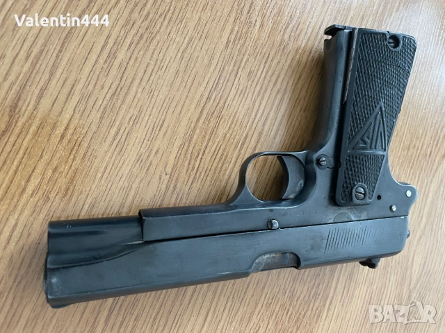 Пистолет "РАДОМ-ВИС" - Деактивиран/Обезопасен, снимка 8 - Бойно оръжие - 53558680