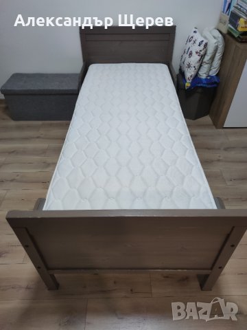 Единично легло - разпъващо се (IKEA), снимка 1 - Спални и легла - 39523049