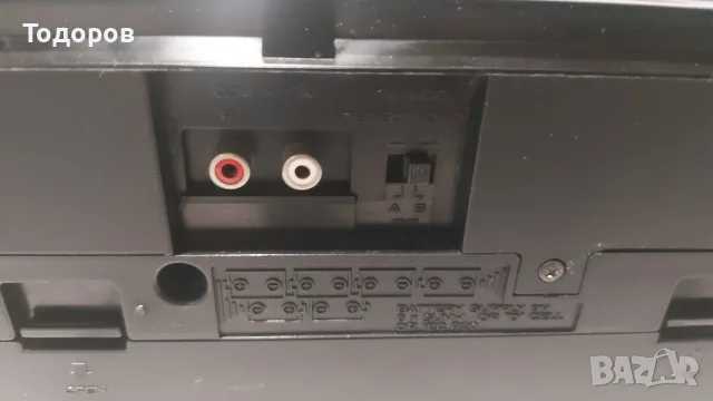Hitachi TRK-3D2E Stereo Radio Cassette Recorder , снимка 12 - Радиокасетофони, транзистори - 55878745