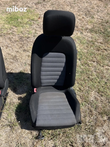 Седалка седалки Фолксваген Пасат VW Passat b7, снимка 2 - Части - 56089913
