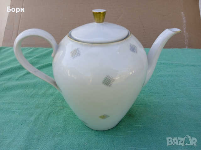 Немски класически порцеланов чайник, снимка 2 - Аксесоари за кухня - 36224398