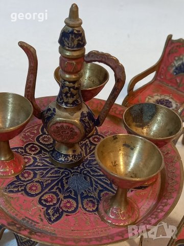 Мини декоративна бронзова маса с 4 стола и сервиз за чай, снимка 15 - Колекции - 31464400