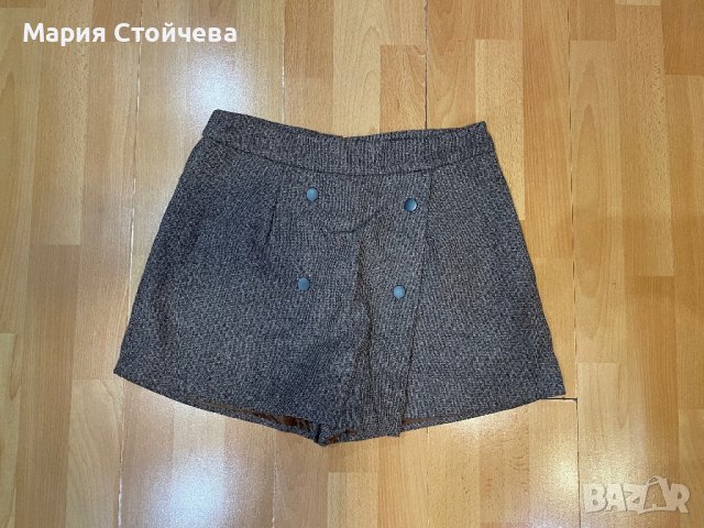 Къси сиви панталони