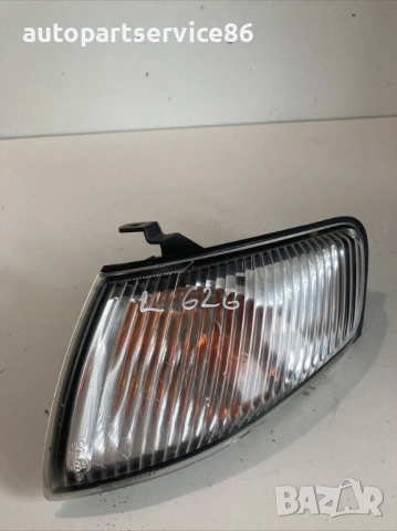 Преден ляв страничен мигач за Mazda 626 2.0TDI (2001) 210-61822