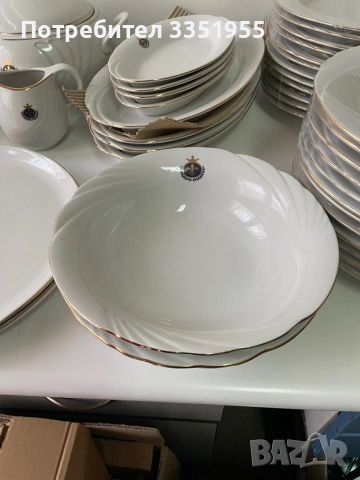 Сервиз за хранене костен порцелан, снимка 5 - Сервизи - 52849561
