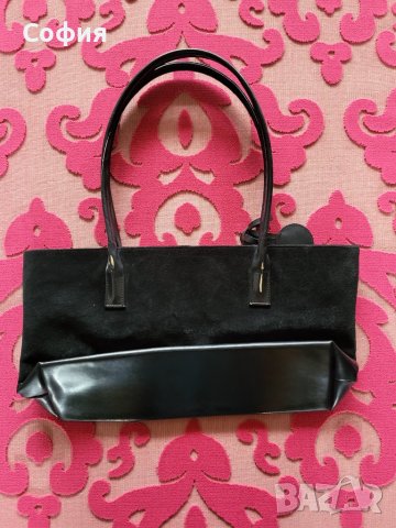 Дамска чанта, снимка 4 - Чанти - 41701369