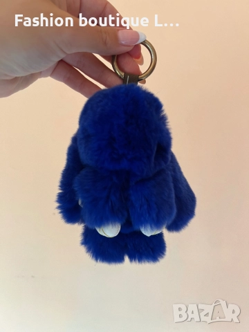 Тъмно синьо пухено зайче с халка за закачане на ключове или чанта 💙, снимка 4 - Други - 52052447