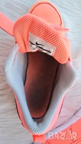 Детски маратонки Nike №32, снимка 8 - Детски маратонки - 53858369