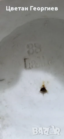 католическа статуетка на мадоната с младенеца, снимка 8 - Статуетки - 50998921