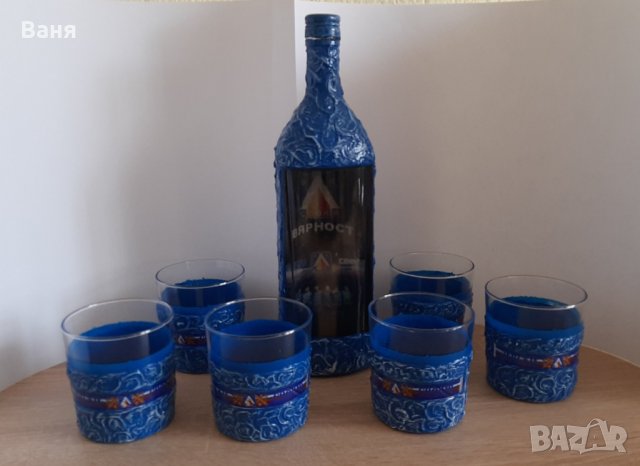 Бутилка на Левски с шест чаши, снимка 1 - Футбол - 33790183