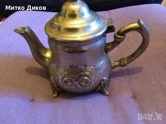 Посребрен калаен френски маркиран чайник фи72мм Н-150мм и 175х100мм 