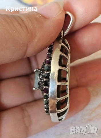 Масивен сребърен медальон с Изумруди, Сапфири и Рубини, снимка 6 - Колиета, медальони, синджири - 51962626