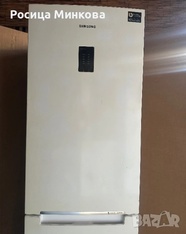 Хладилник с фризер Samsung, снимка 2 - Хладилници - 53771926