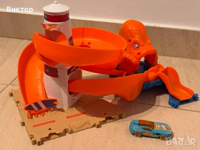 Почти нови писти Hot Wheels, снимка 18 - Коли, камиони, мотори, писти - 52657002