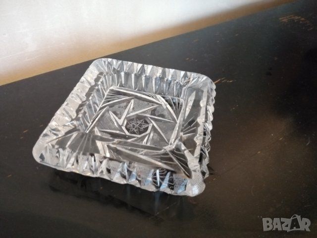 Кристален пепелник голям, снимка 2 - Декорация за дома - 38821235