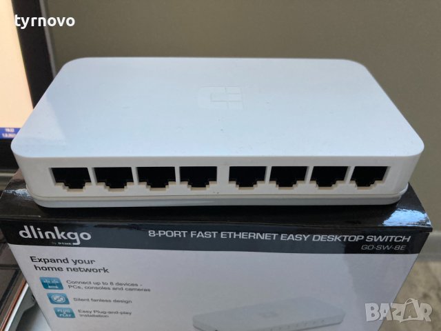 Суич D-Link 8 port 100Mbps, снимка 1 - Суичове - 39670694