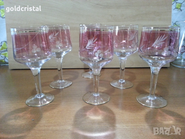 Ретро кристални чаши , снимка 1 - Антикварни и старинни предмети - 44928799