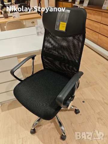 Офис стол JYSK, подходящ за бюро, снимка 6 - Столове - 48427385