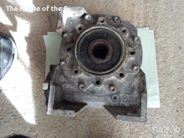Редуктор , снимка 6 - Резервни части за машини - 47889321