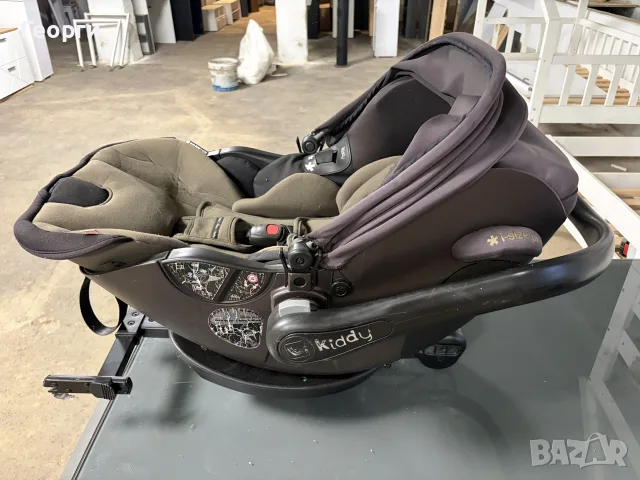 Kiddy Evo-Luna i-Size с ISOFIX база – 45–83 см / до 13 кг, снимка 5 - Столчета за кола и колело - 56243560