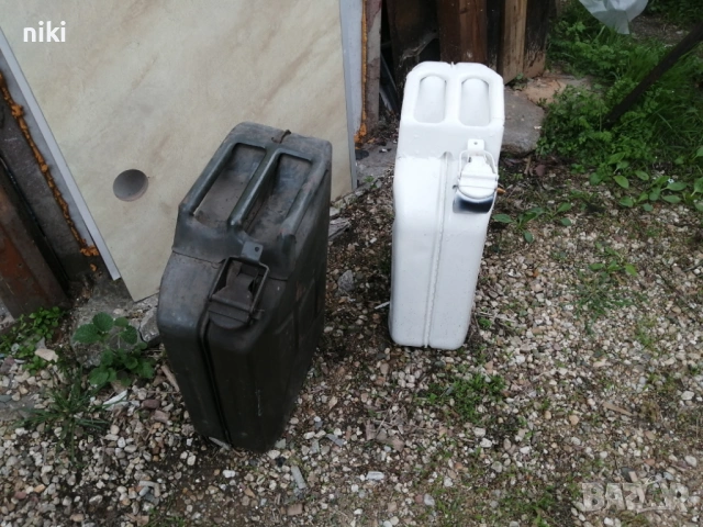 Метална туба за гориво, снимка 3 - Други стоки за дома - 53844515