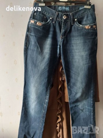 Revolt Jeans. Italy Size 32 Много яки дънки, снимка 1 - Дънки - 40391164