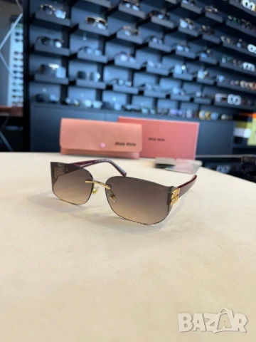 очила с черен обикновен калъф miu miu ray ban , снимка 10 - Слънчеви и диоптрични очила - 50714188