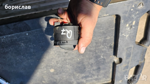 Ключ за фарове за Audi q7, снимка 2 - Части - 51684796