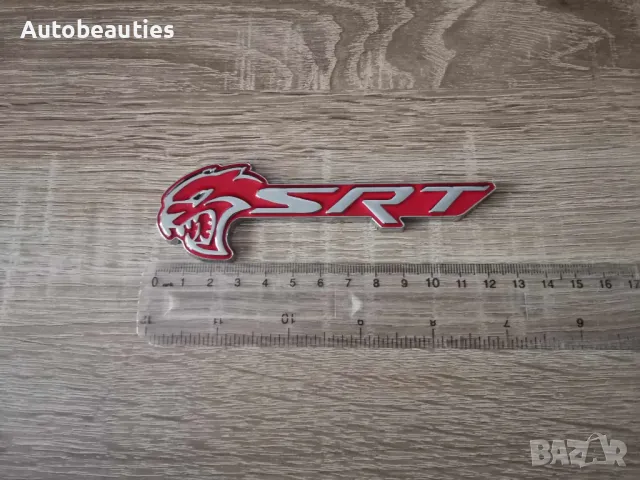 SRT Hellcat сребристо с червено емблема лява, снимка 2 - Аксесоари и консумативи - 47977646