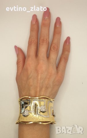 Златни твърди гривни  14К - , снимка 8 - Гривни - 40462722