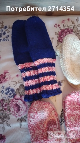 Ръчно плетени чорапи и терлици , снимка 5 - Чорапи - 51985201