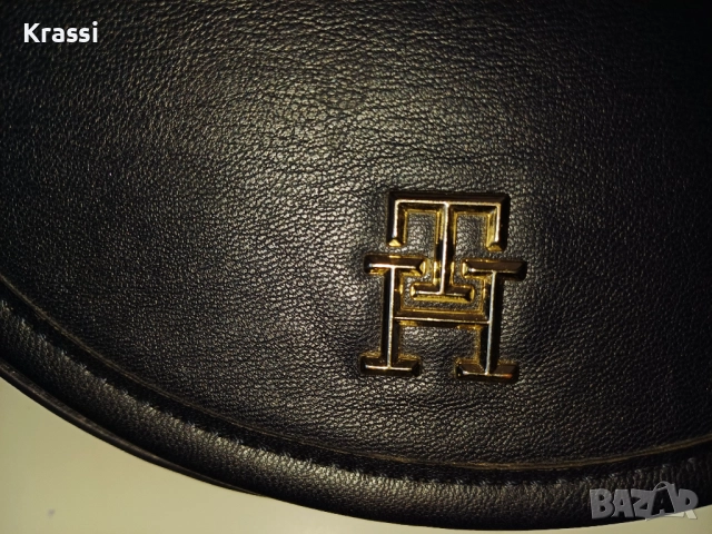 Синя чанта Tommy Hilfiger , снимка 11 - Чанти - 52954618