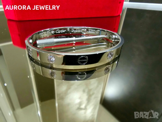 CARTIER Love White Gold 4 Diamonds Гривна с Отверка, снимка 3 - Гривни - 53194348