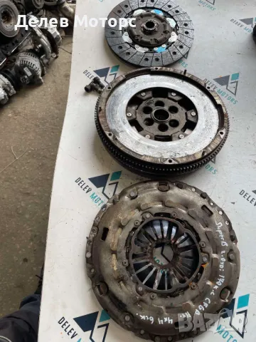 415043110, 324035510, 124035410 комплект съединител, маховик феродо и притискател от Skoda SuperB  