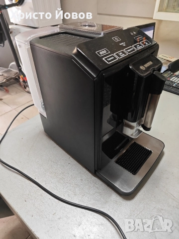 Кафе машина Bosch Vero Cup, снимка 2 - Кафемашини - 52489234