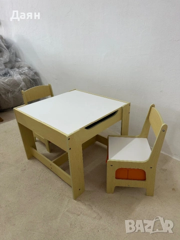 Детски комплект маса и столове с кутии за съхранение и двустранен плот (черен и бял) COSTWAY, снимка 7 - Мебели за детската стая - 53680131