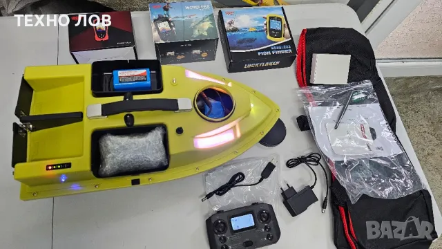 Лодка за захранка D19 с gps-100 точки,сак за лодка,зарядно и за автомобил,2 чифта перки, снимка 2 - Стръв и захранки - 46711603