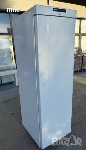 Професионален хладилник Gram , снимка 7 - Хладилници - 52525970