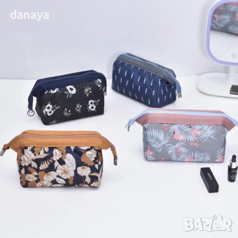 1256 Дамска козметична чантичка за гримове