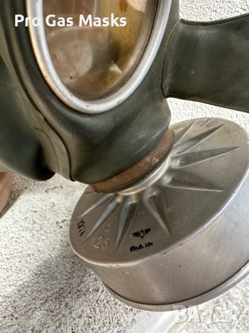 Противогаз 1940 година Трети Райх Хитлер само за 150 лв с филтър. 2-ра Световна война Антика Колекци, снимка 6 - Други инструменти - 41756149