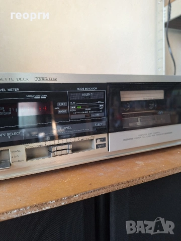 JVC kd-v220, снимка 3 - Декове - 53438127